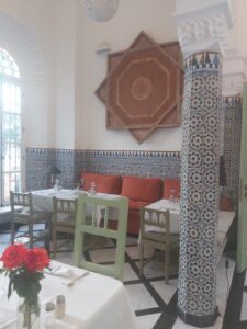 comedor riad mokhtar tanger marruecos unik maroc tours