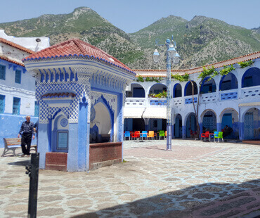 plaza medina chefchaouen Excursión a Chaouen desde Tánger Marruecos