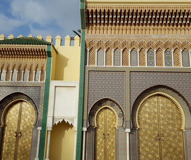 puertas doradas palacio real fez
