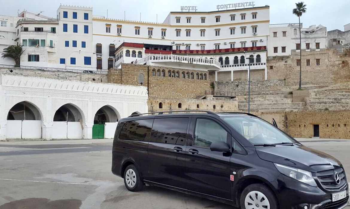 minivan in hotel continental Tanger